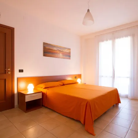 アパートホテル Le Fontane 4*