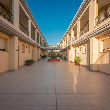 Le Fontane Ξενοδοχείο με διαμερίσματα 4*
